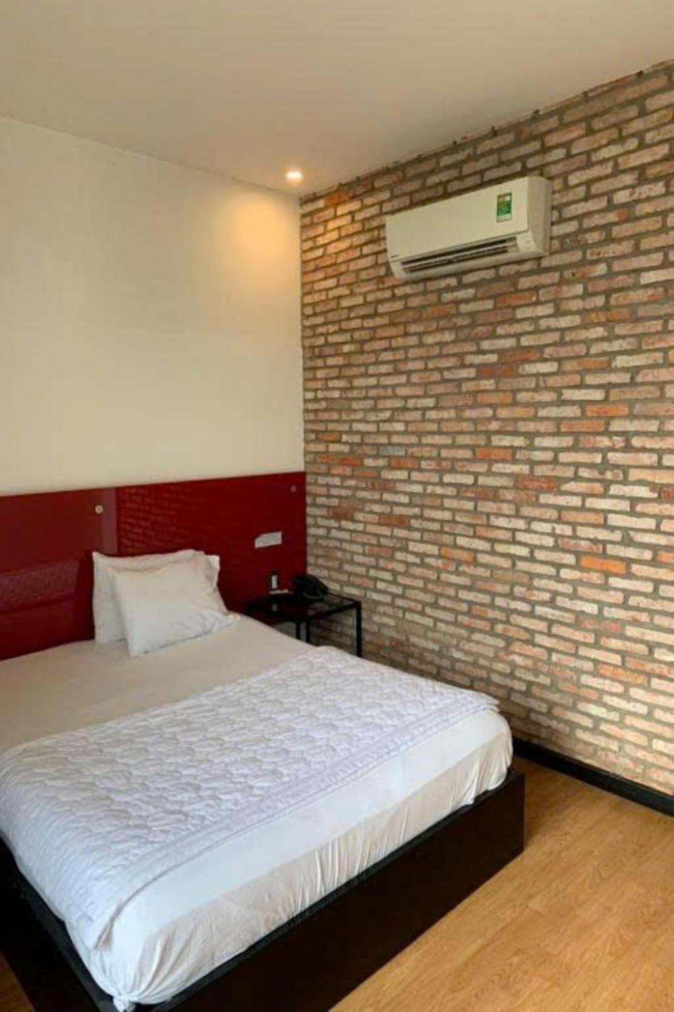Gia Huyen Hotel Хошимин Екстериор снимка