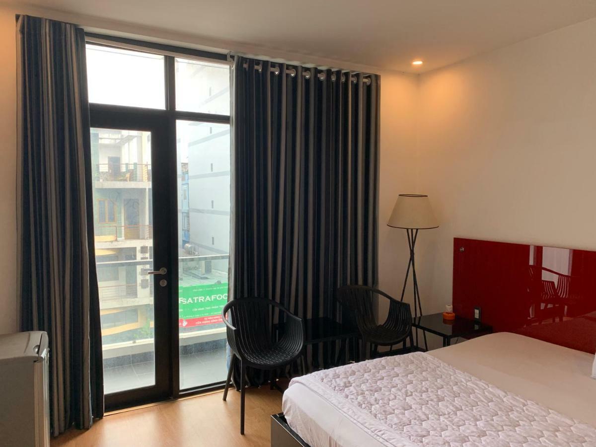 Gia Huyen Hotel Хошимин Екстериор снимка