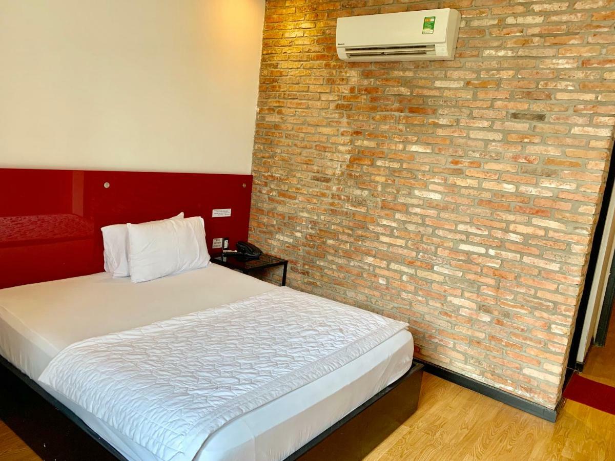 Gia Huyen Hotel Хошимин Екстериор снимка